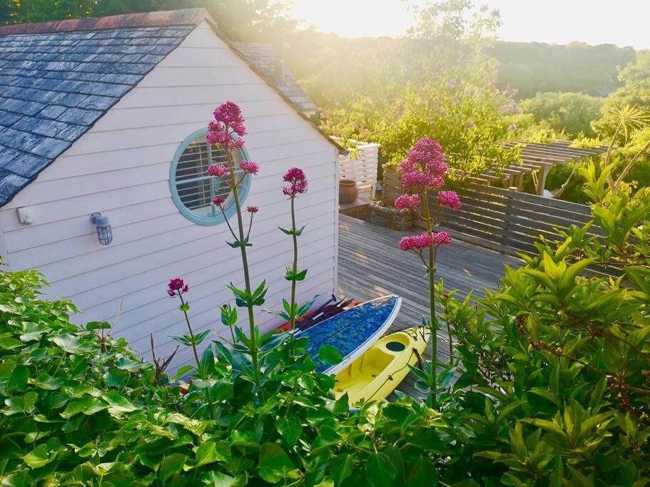 The Little Post House. A Perfect Village Retreat, With Stunning Views. Боскасъл Екстериор снимка